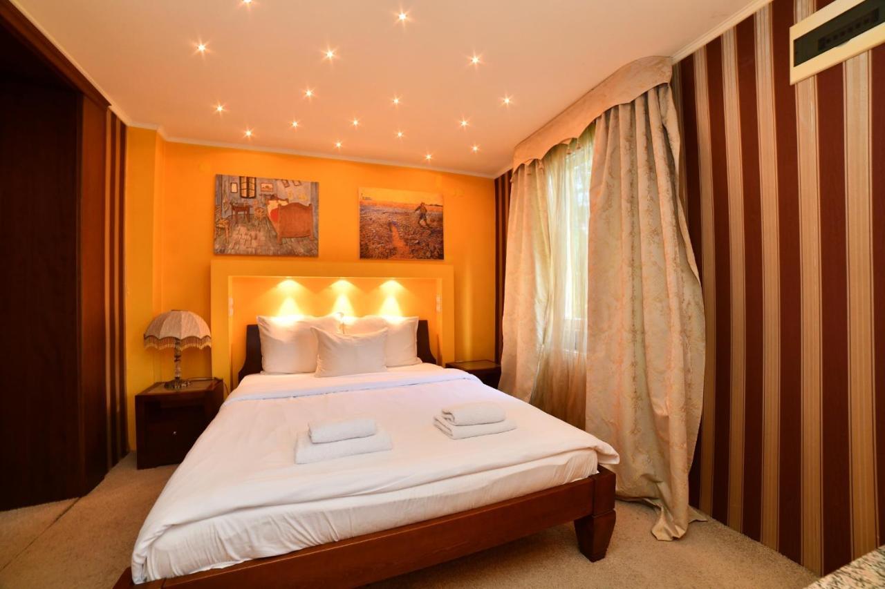 Garni Hotel Garson-Lux Ns Novi Sad Exterior photo